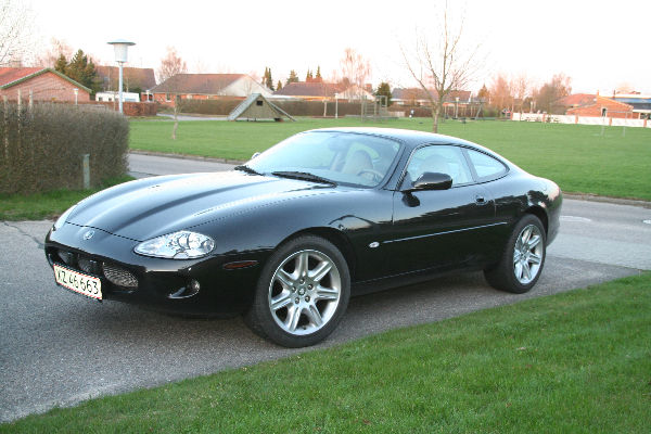 Jaguar XK8